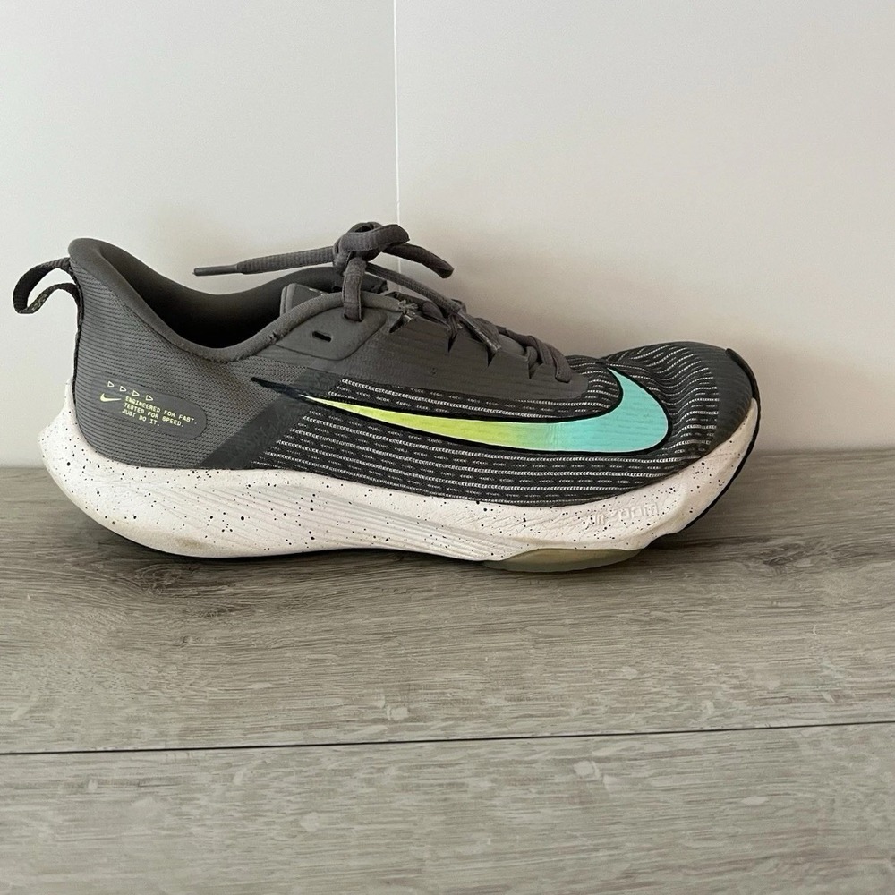 Nike Zoom Speed 2 Running Shoes Womens 8.5 Gray Athletic Sneakers
